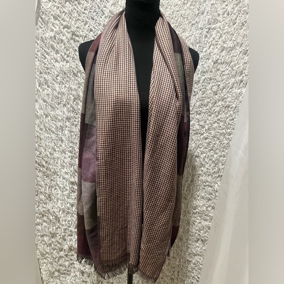 4YOU REVERSIBLE GINGHAM PLAID SCARF GRAY AND WINE COLOR, PREPPY, SIZE 68”X 22” - Picture 5 of 10